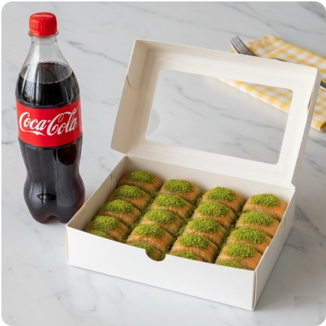 1000 Gr Fıstıklı Baklava 1 Litre Cola